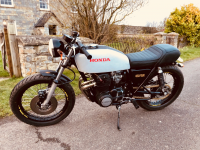 CB400
