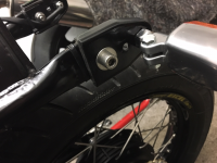 CB400