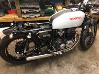 CB400