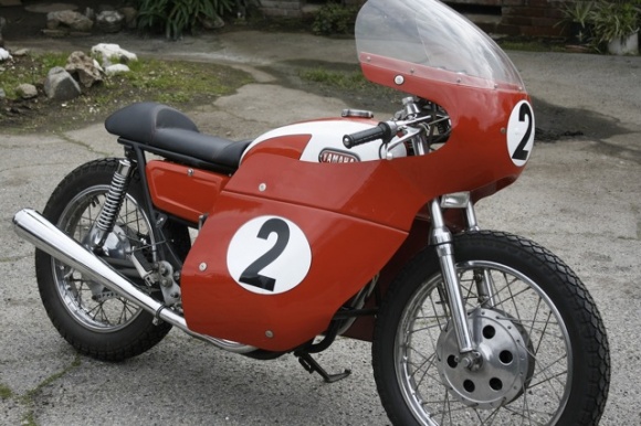 1970_Yamaha_XS650_Full_Fairing_Race_Street_Bike_Cafe_Racer_For_Sale_Front_resize.jpg