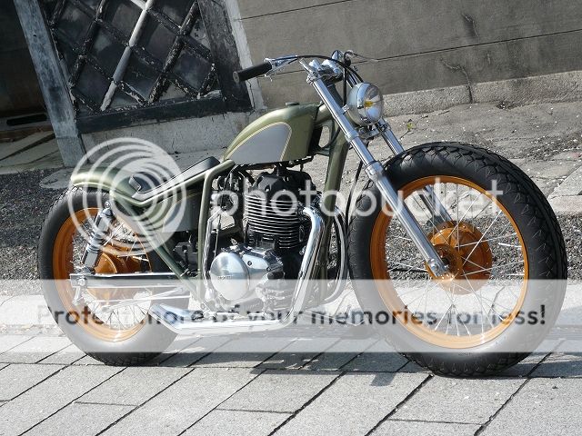 HONDA-CB400SS-Bobber-Motorcycle-51.jpg