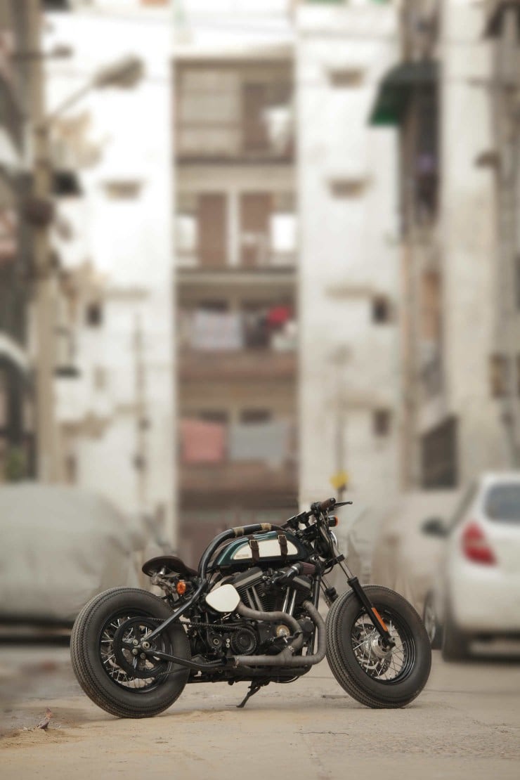 Harley-Davidson-Indian-740x1110.jpg