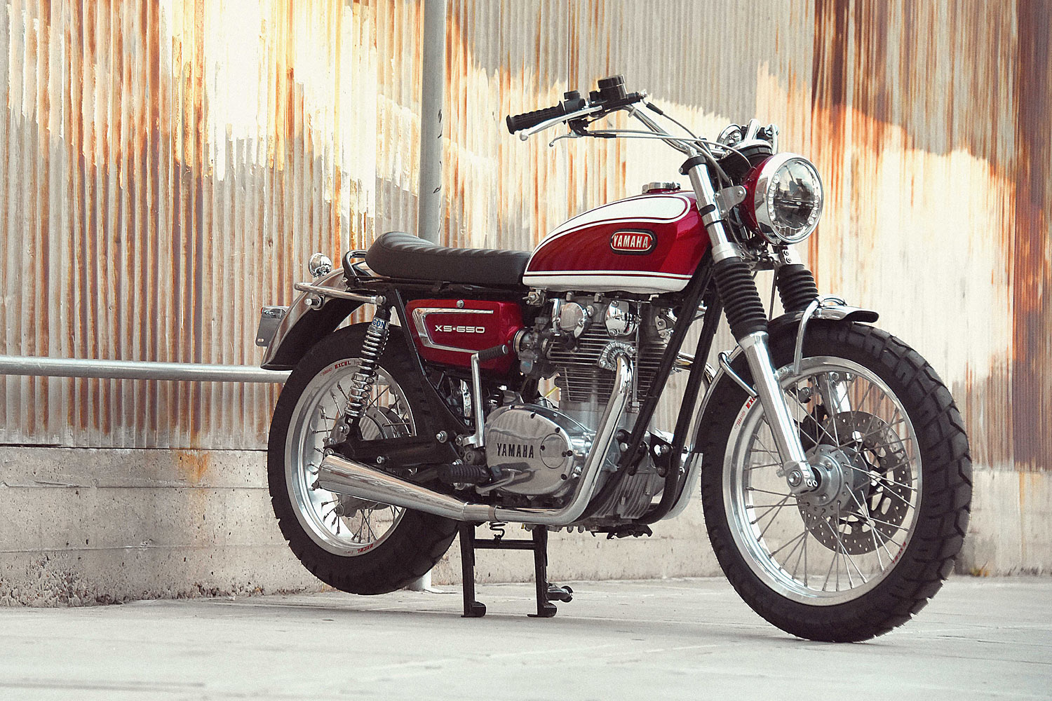 15_12_2107_Yamaha_Yardbuilt_XS650_XSR700_Greg_Hageman_custom_motorcycles_Pipeburn_03_BIGS.jpg