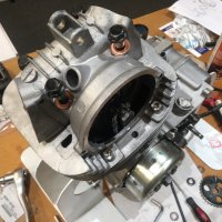 SR250_EngineAssembly7.JPG