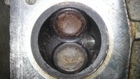 Right combustion chamber-s.jpg