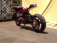 cb750 triumph swing arm 2.JPG