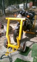 bike stands 002.jpg