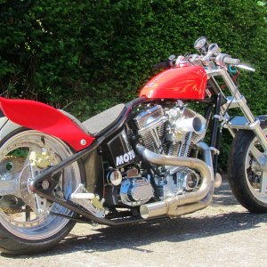 Evo Big Twin 127inch Drag Bike