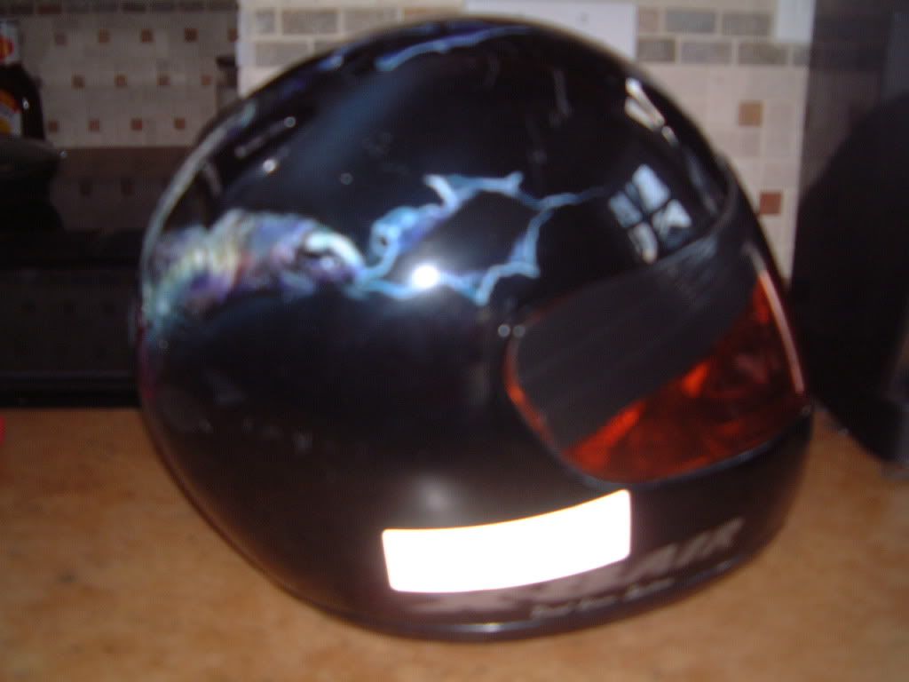 helmet002.jpg