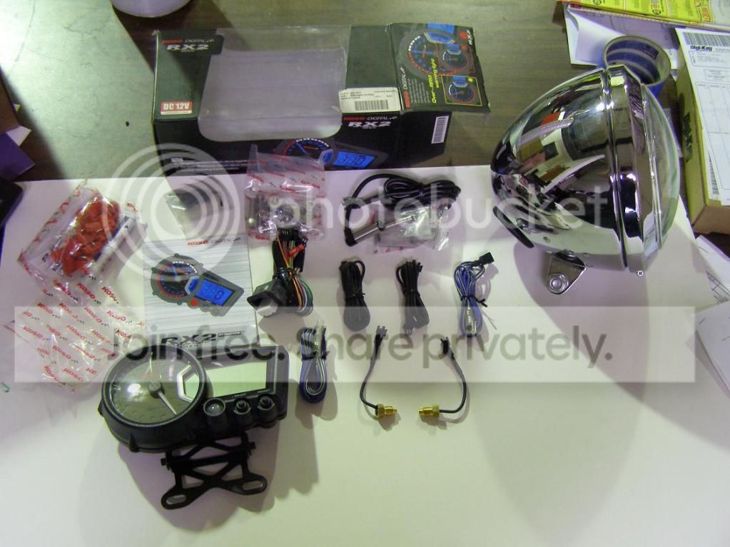 17Headlightandgauges.jpg
