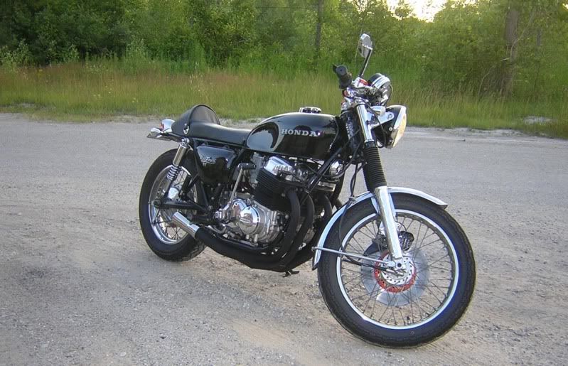 73CB750033.jpg