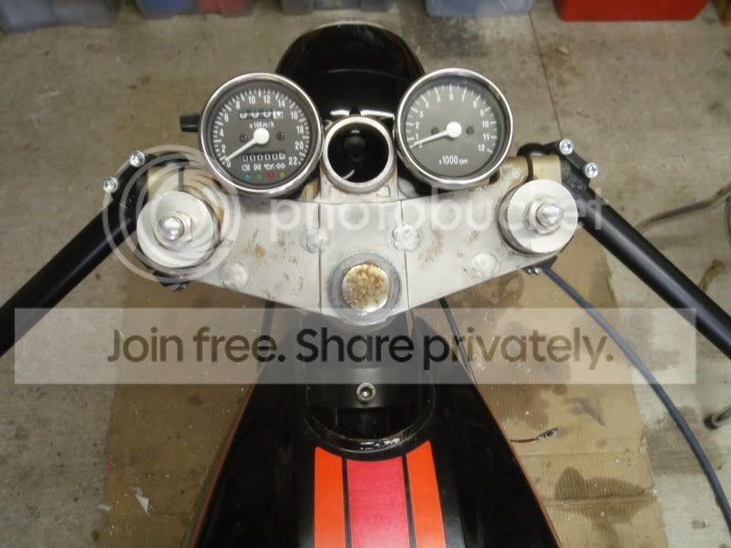 tach015.jpg
