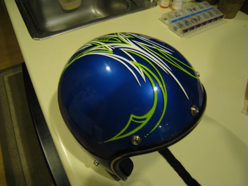 helmet002.jpg