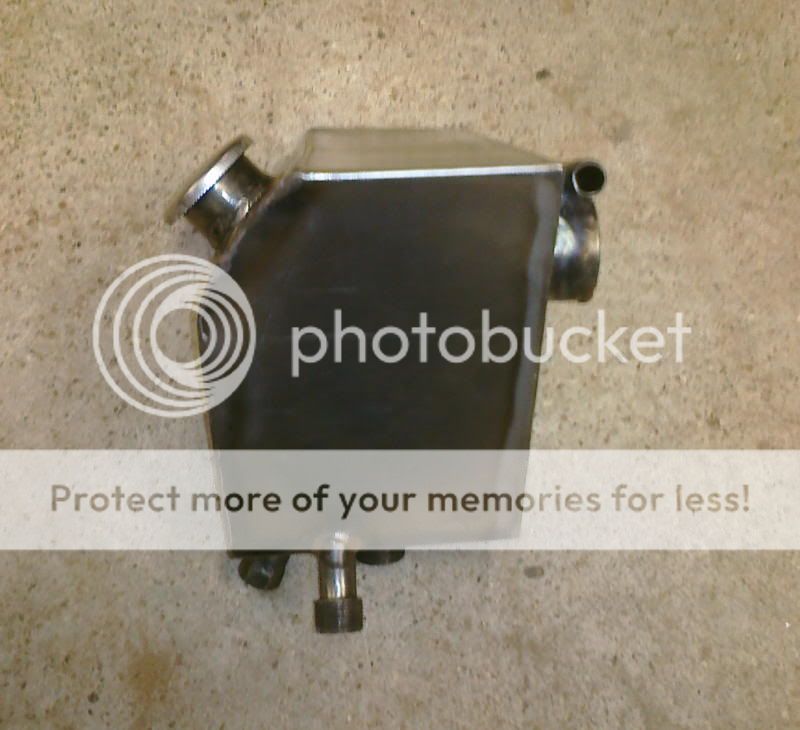 My custom Oil tank, for CB750 K7 DO THE TON