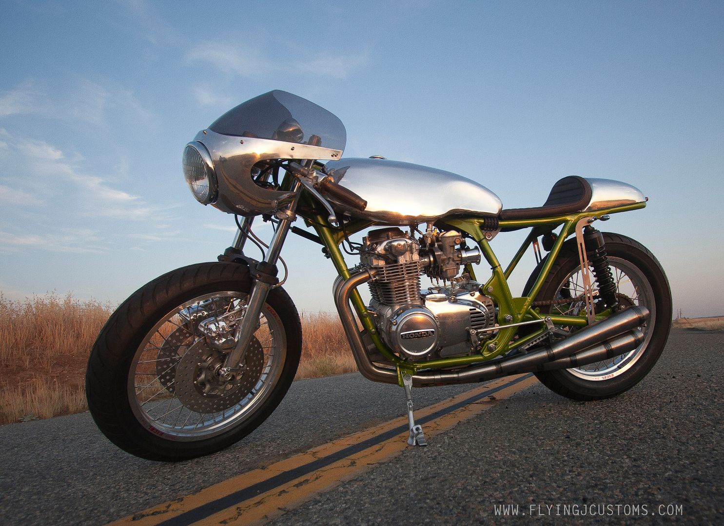 CB550caferacer08_zpsb44f4004.jpg