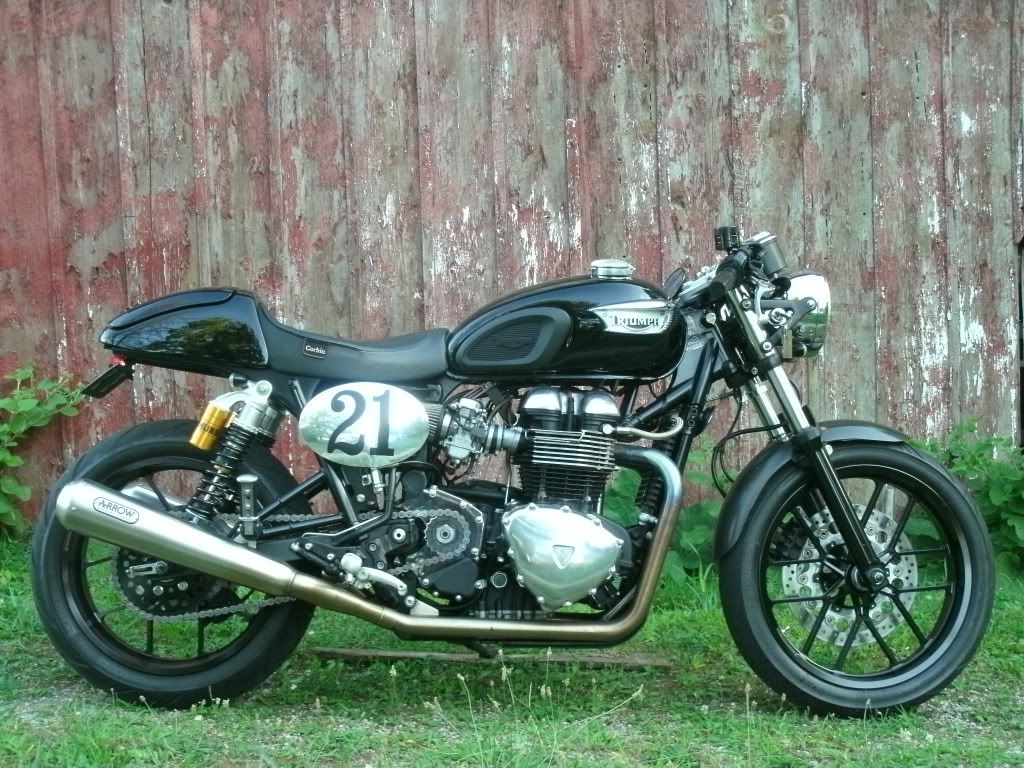 ThruxBracket003.jpg