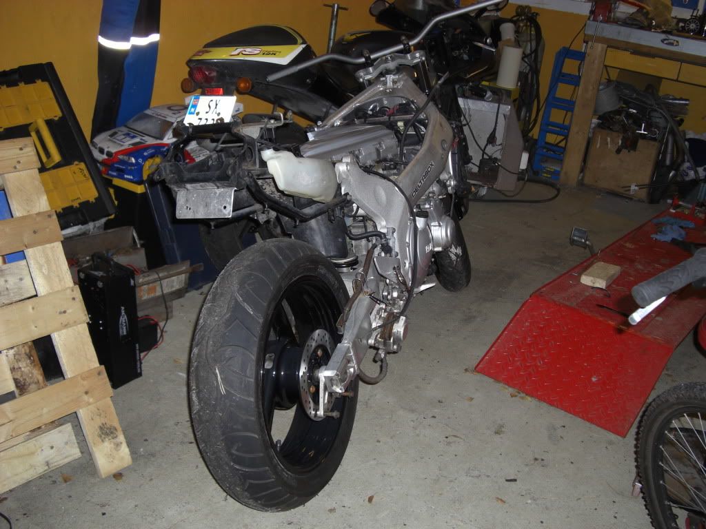 fzr10.jpg
