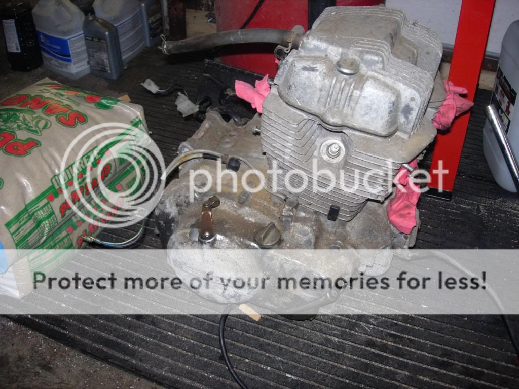 1981 Honda CM400T - Rear Sets mounted and Rolling Chasis | DO THE TON