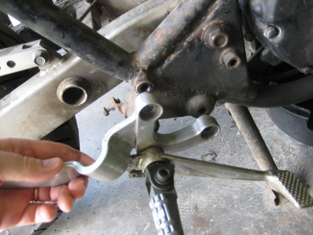 GS450withFZRRearsets.jpg