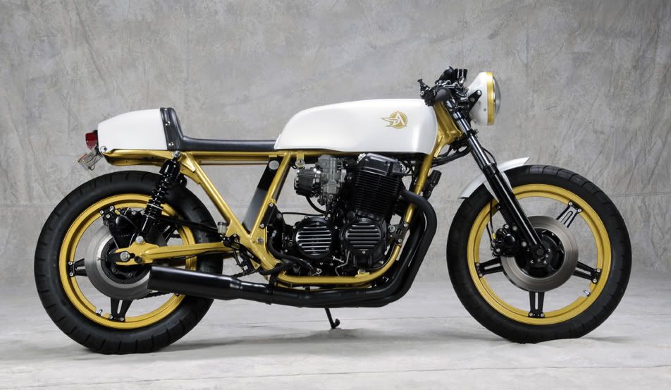 cb750rigthside1.jpg