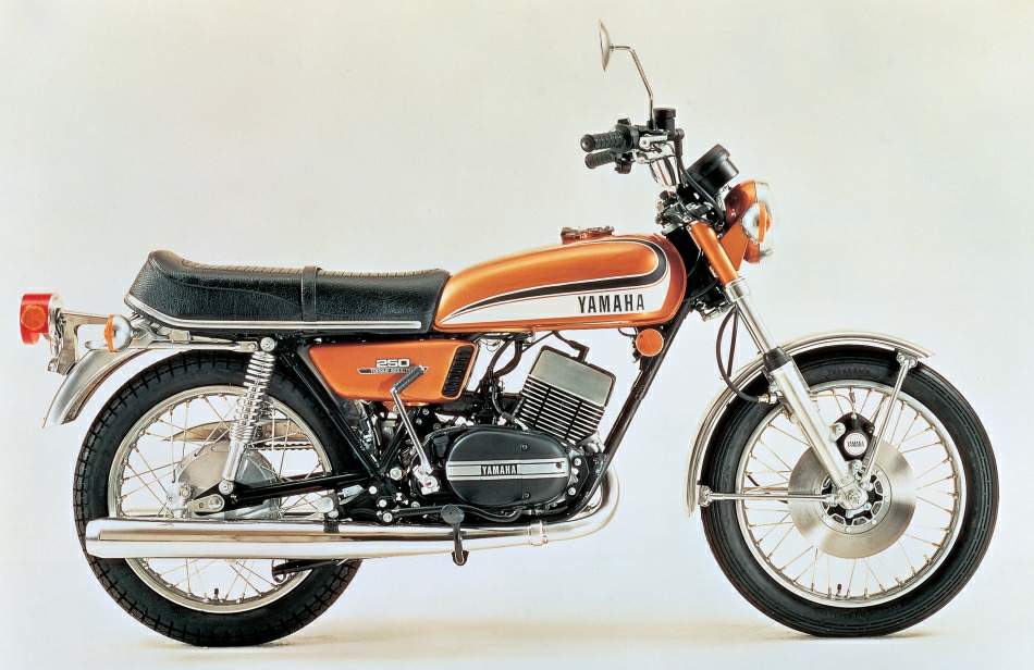 yamaha%20rd250%2073%20%202.jpg