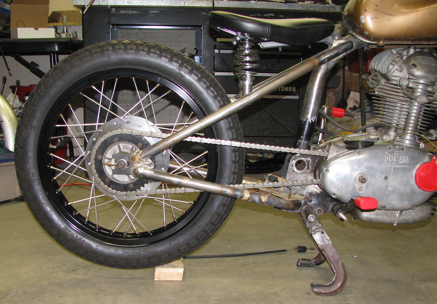 Centerstand_5873.JPG