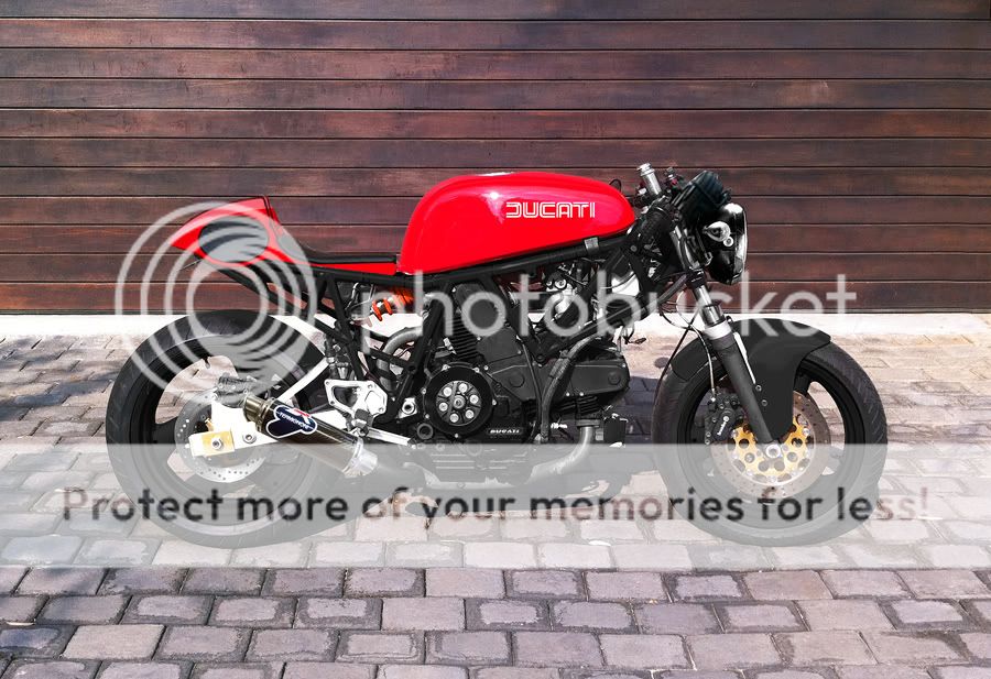 Ducati_900_ss_C02.jpg