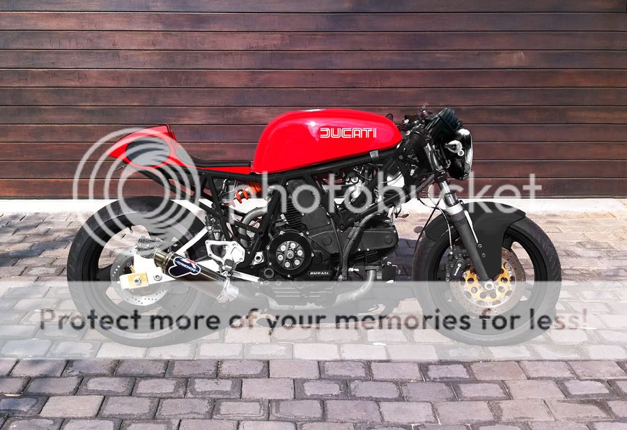 Ducati_900_ss_C03.jpg