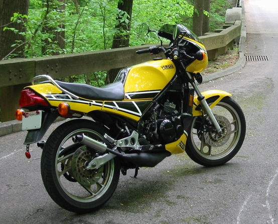 Yamaha_RZ350_of_1985.jpg
